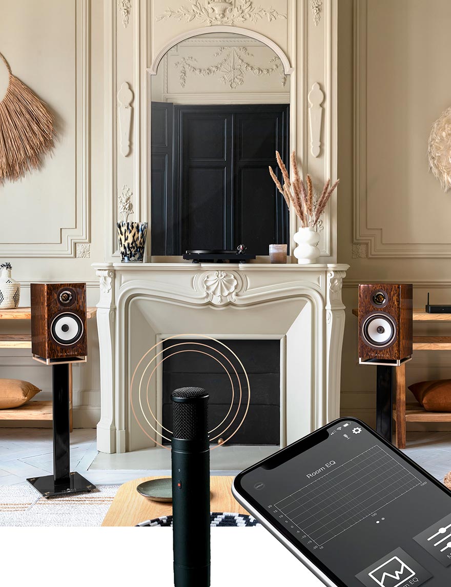 Triangle Capella Active Bookshelf Speakers