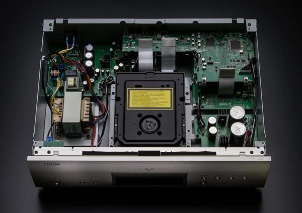 Denon DCD-1600NE CD Player