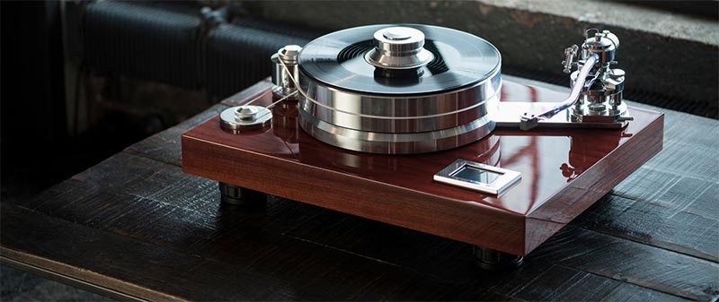 Pro-Ject Signature 12 Turntable