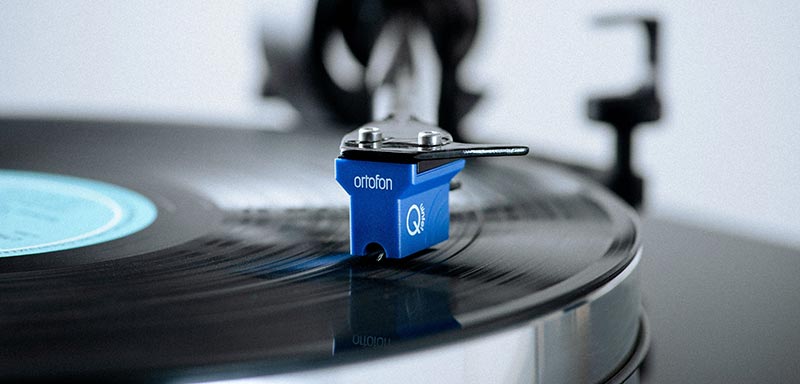 Pro-Ject X8 Turntable